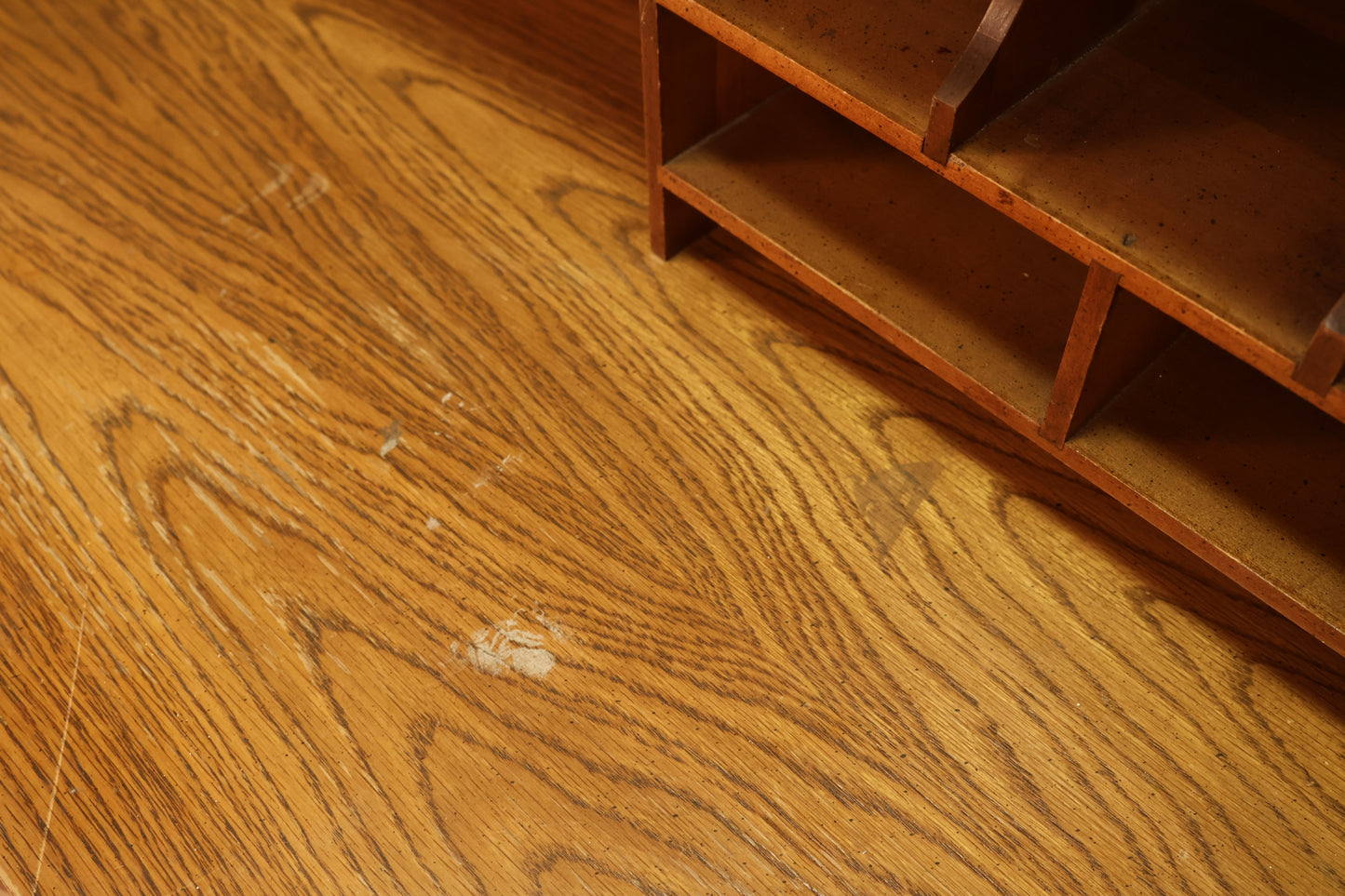 Oak Roll-Top 7-Drawer Illuminated Desk - ONLINE ONLY