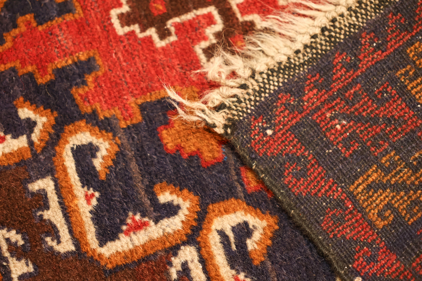 Small Mandarin Medallion Accent Rug