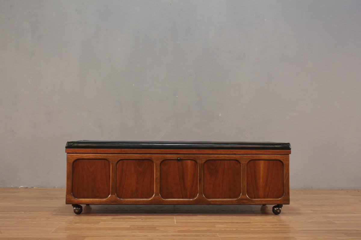 Lane Mid Century Padded Cedar Chest