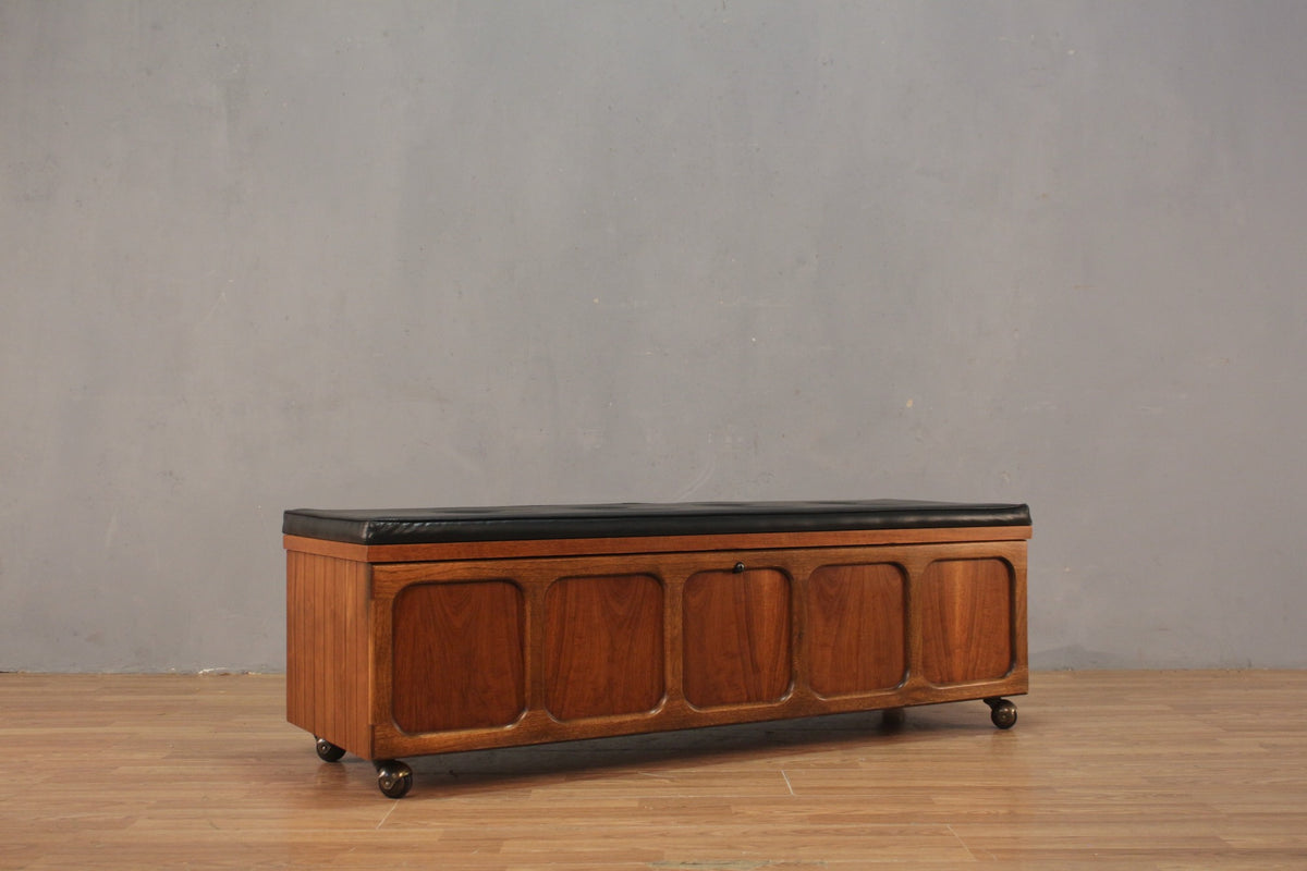 Lane Mid Century Padded Cedar Chest