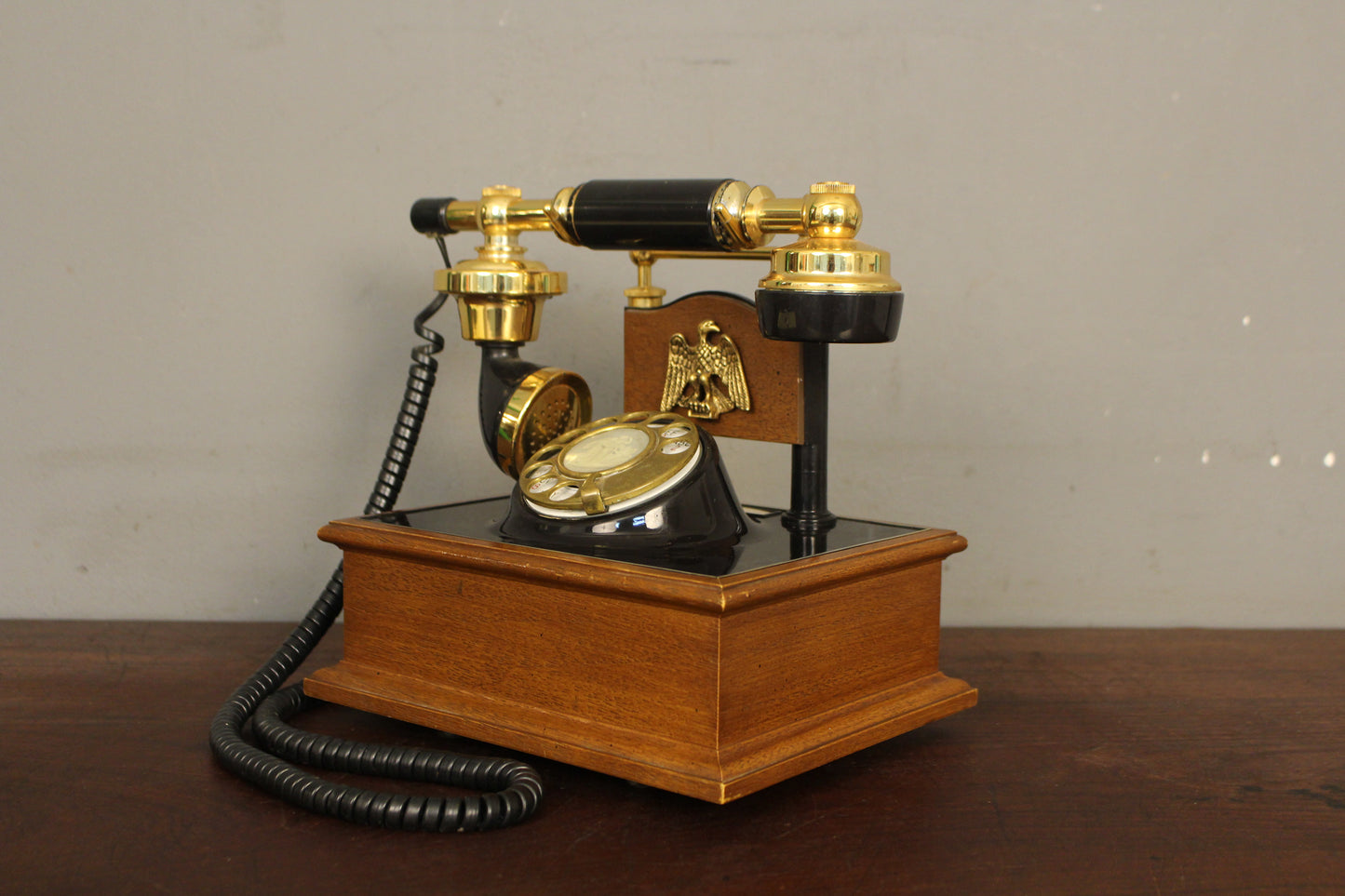 1970s "Americana" Rotary Telephone