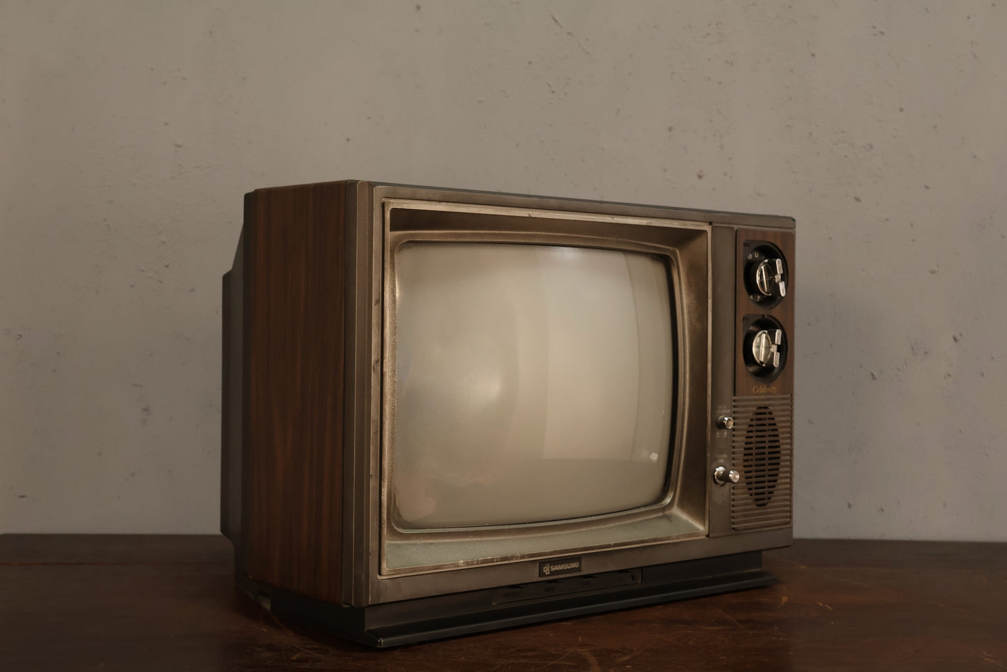 1980s Samsung Television