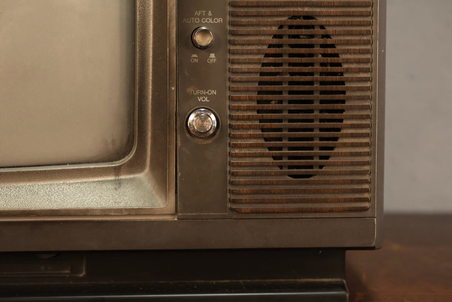 1980s Samsung Television