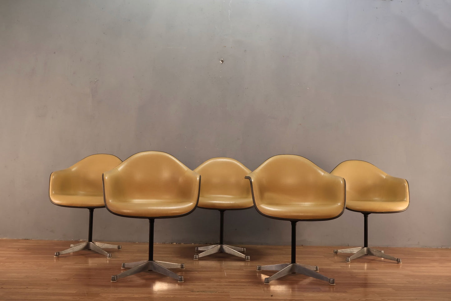 Eames Fawn Leather Swivel Chair - ONLINE ONLY