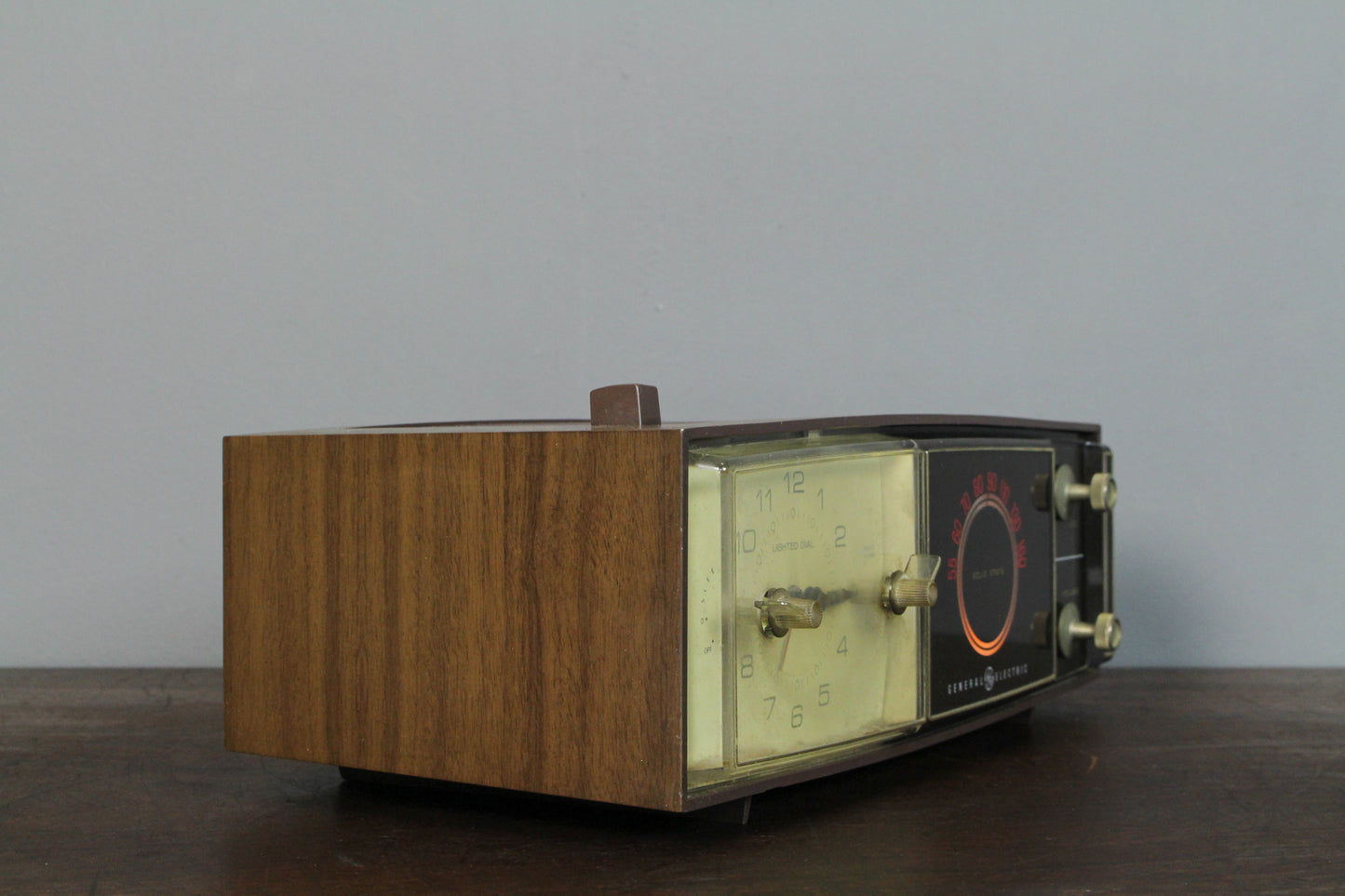 1960s General Electric Clock Radio