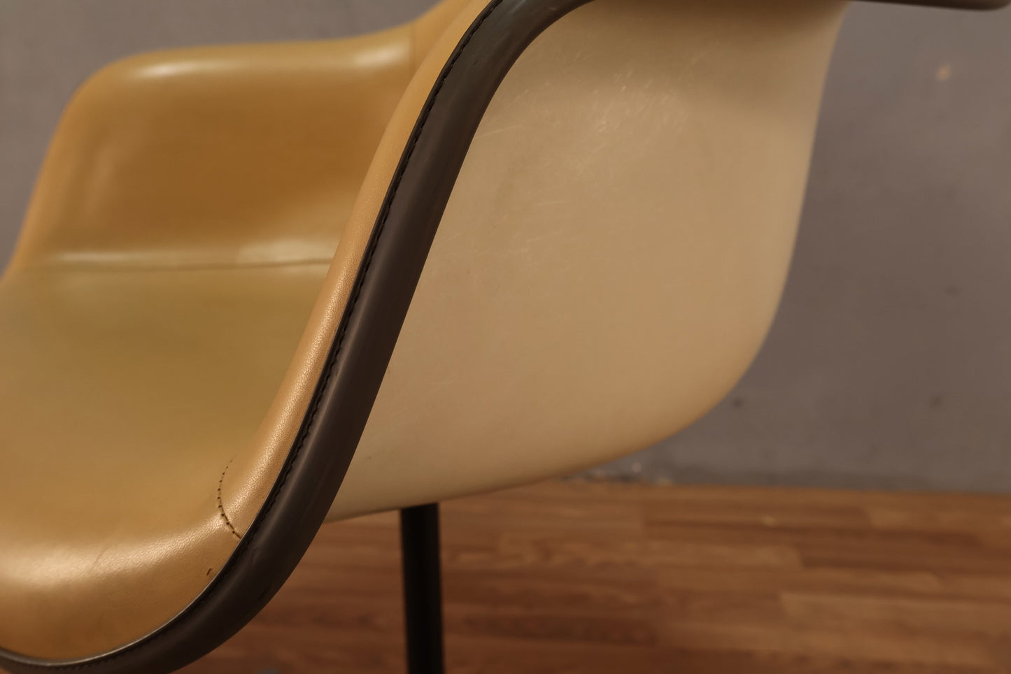 Eames Fawn Leather Swivel Chair - ONLINE ONLY
