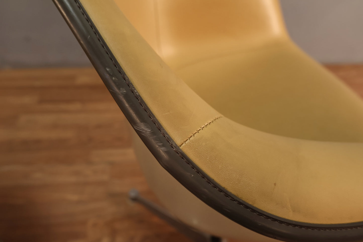 Eames Fawn Leather Swivel Chair - ONLINE ONLY