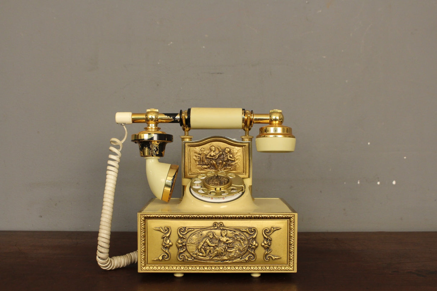 1970s French Victorian-Style Telephone