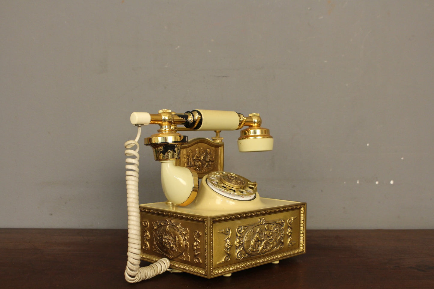 1970s French Victorian-Style Telephone