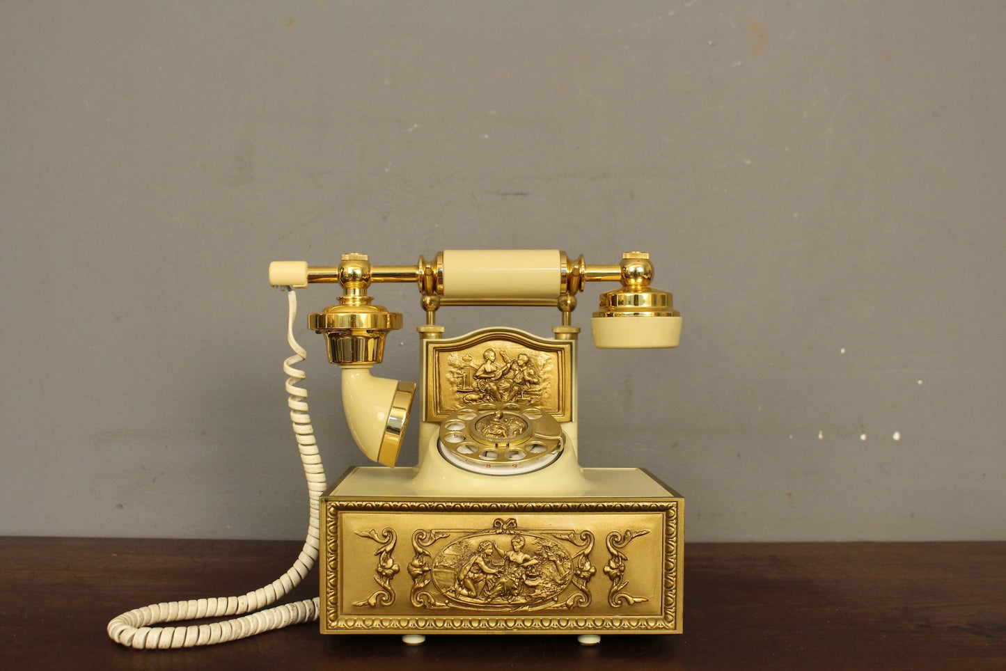 1970s French Victorian-Style Telephone
