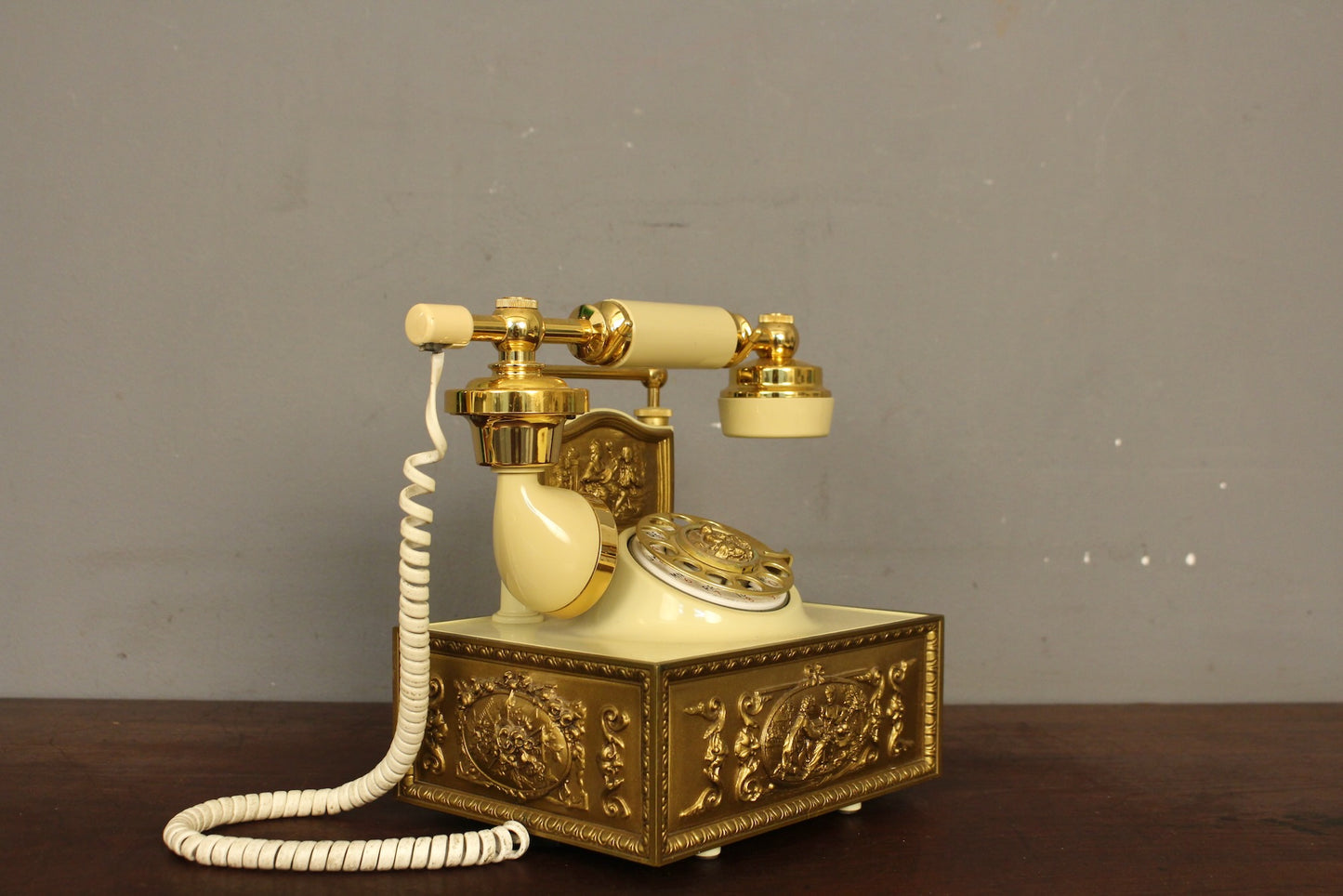 1970s French Victorian-Style Telephone