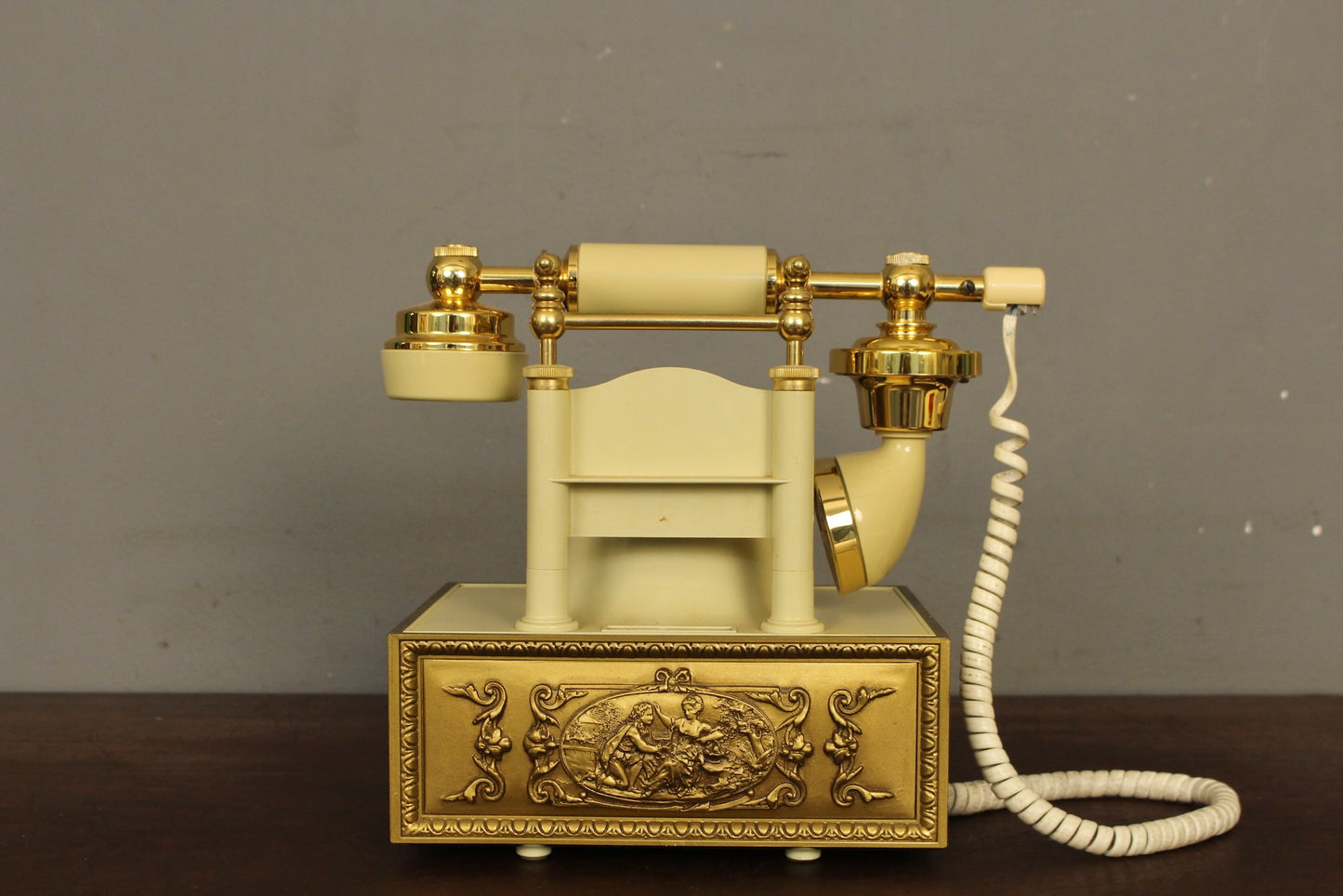 1970s French Victorian-Style Telephone