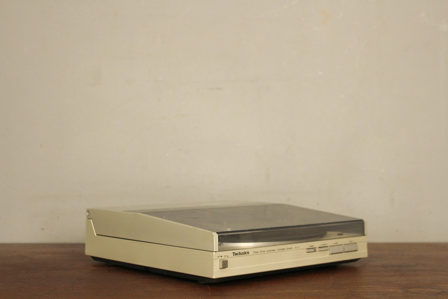 Prop Technics Turntable