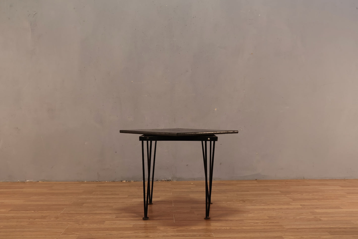 Black Hairpin Swivel-Top Side Table