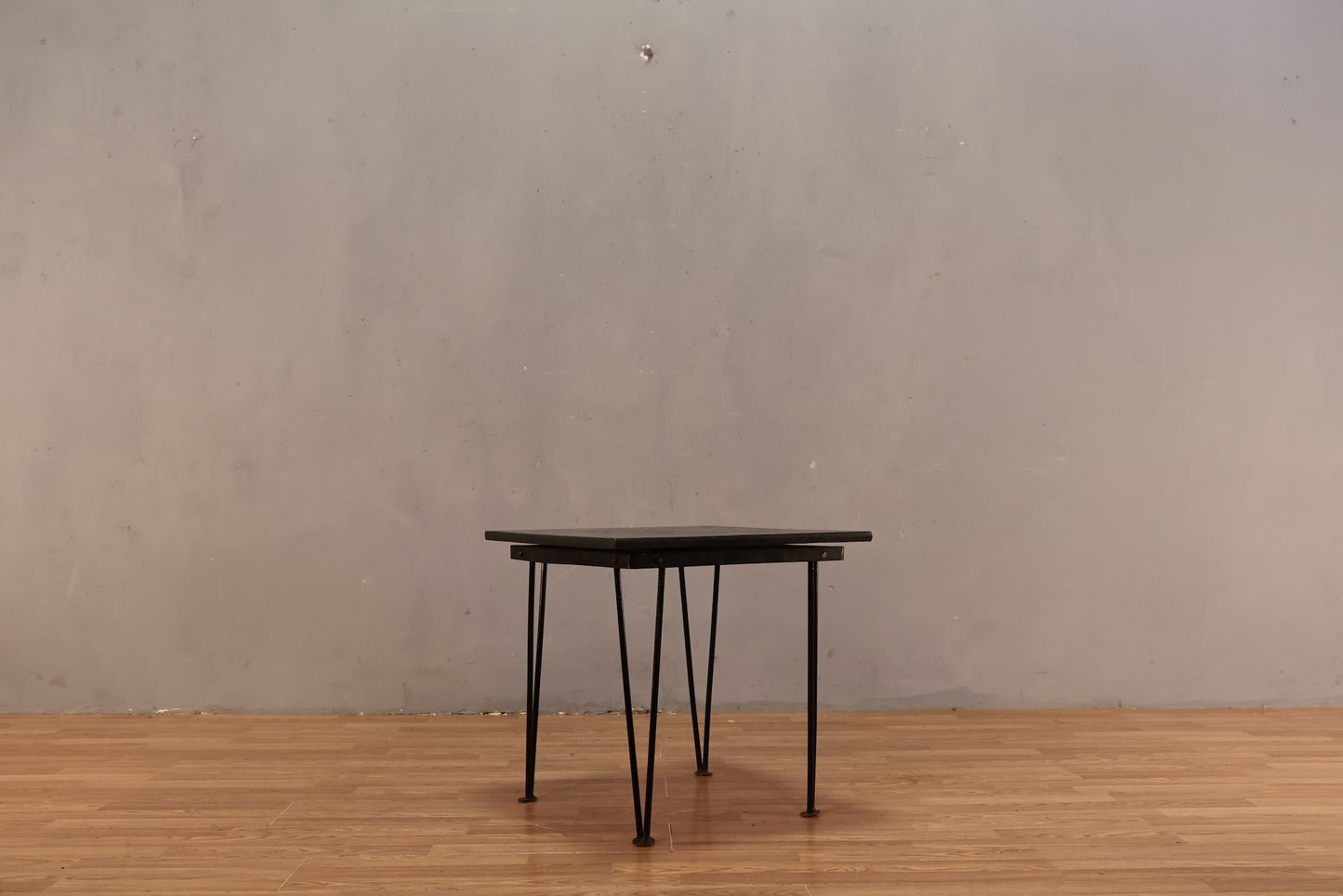 Black Hairpin Swivel-Top Side Table