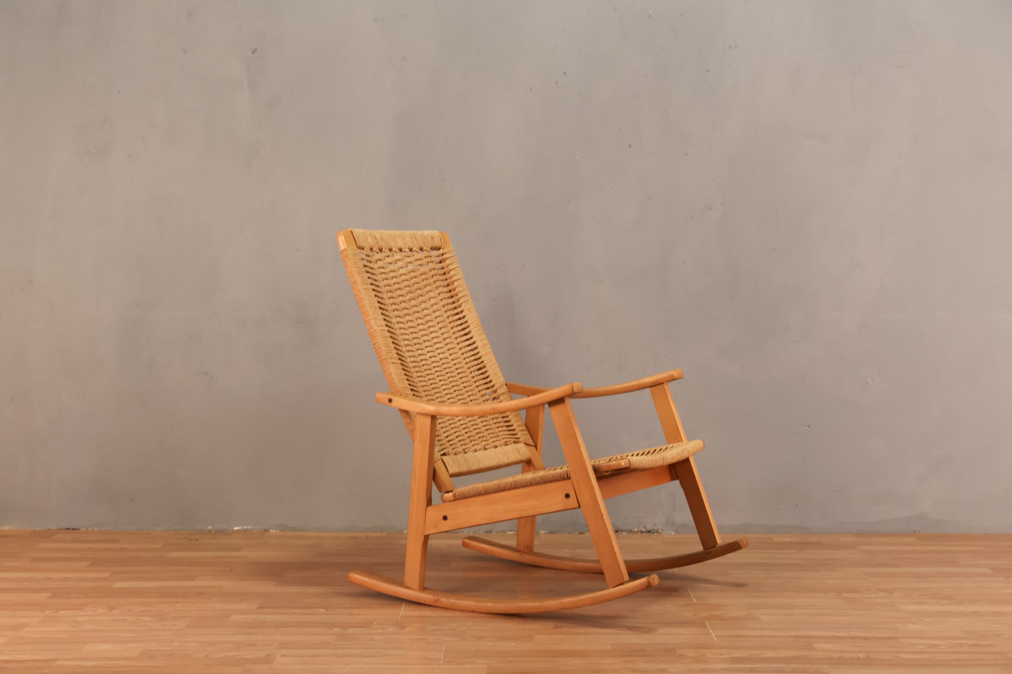 Hans Wegner-Style Rocking Chair – Furnish Green