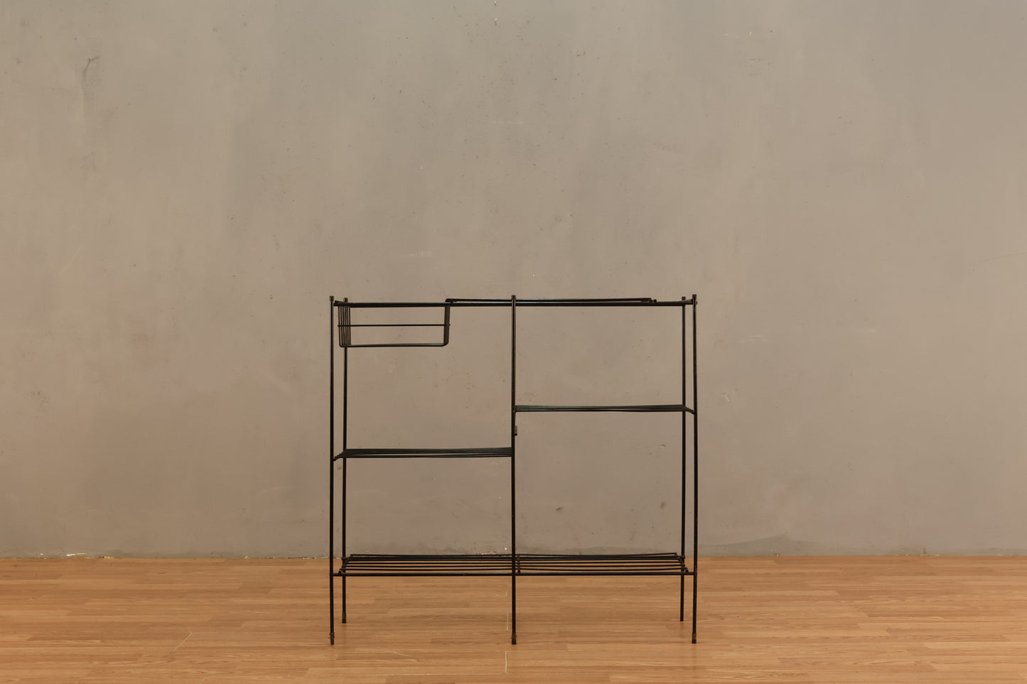 Black Wire Divided Shelf