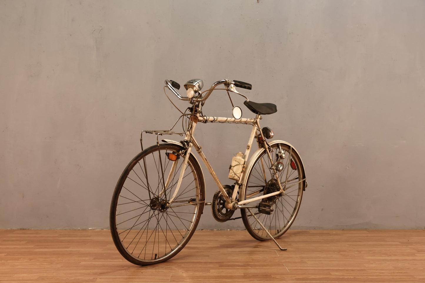1970s Schwinn Suburban White Bicycle - ONLINE ONLY