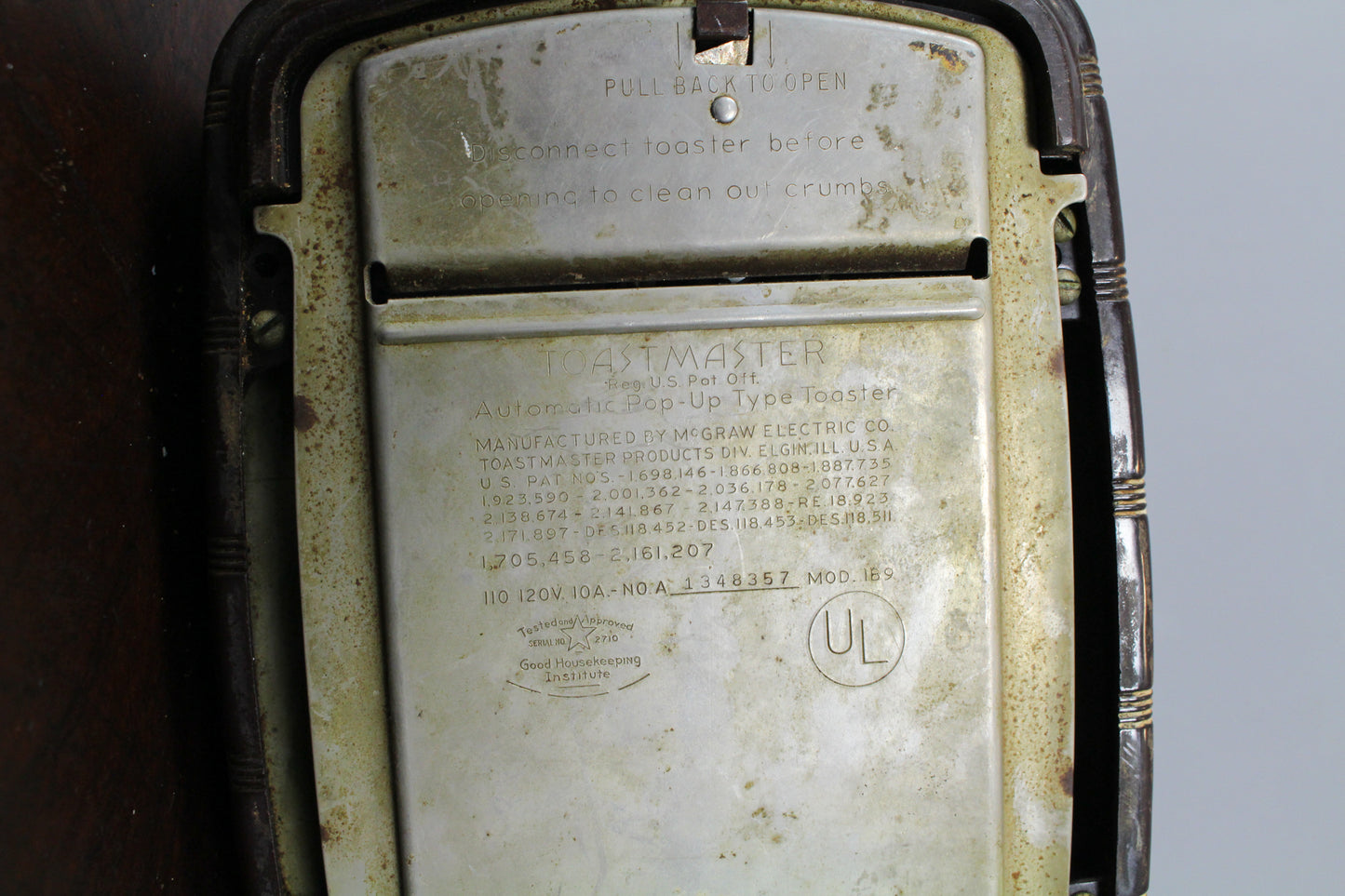 1940s Silver Toaster