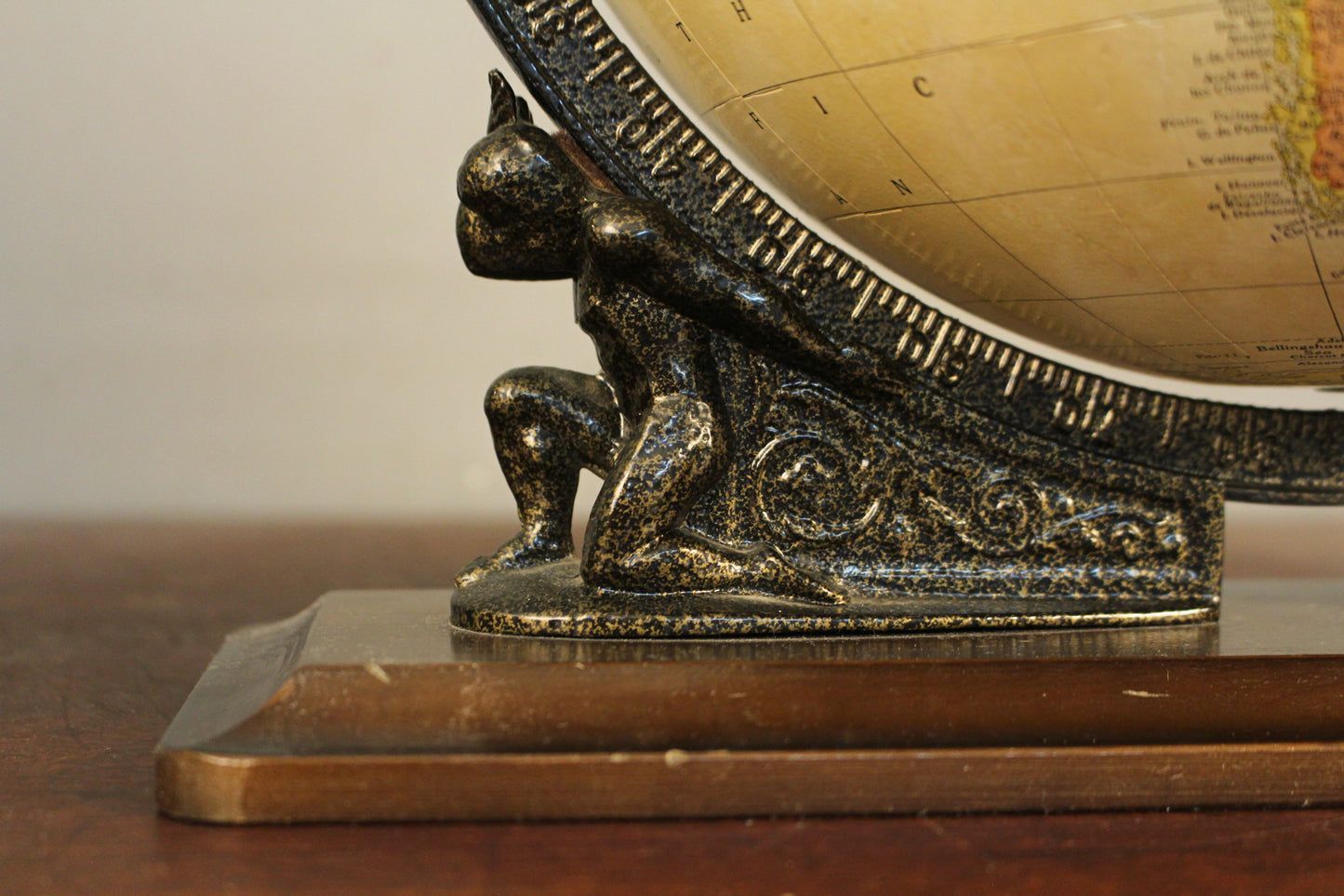 Cram's Atlas-Base World Globe