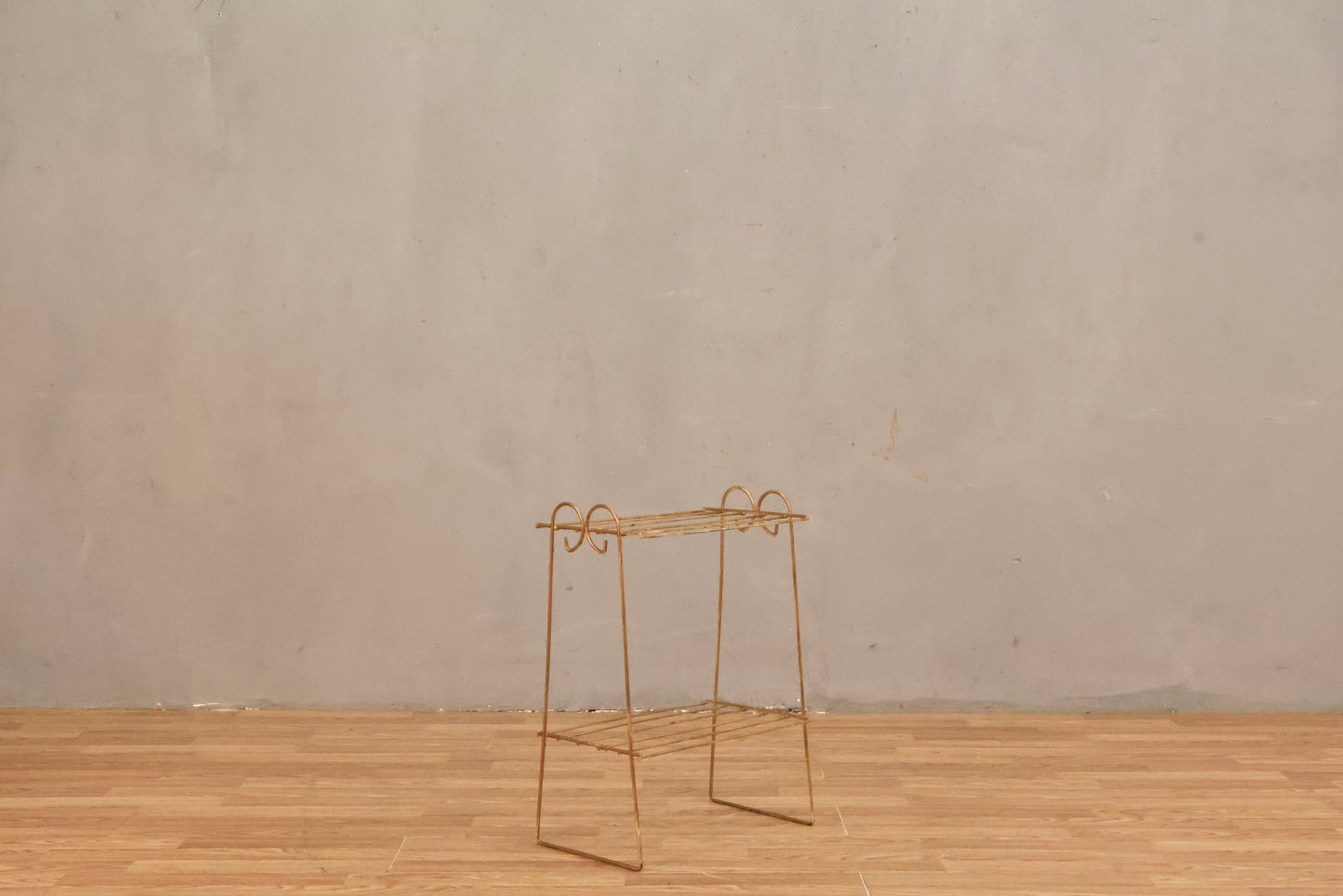 Small Gold Wire Shelf