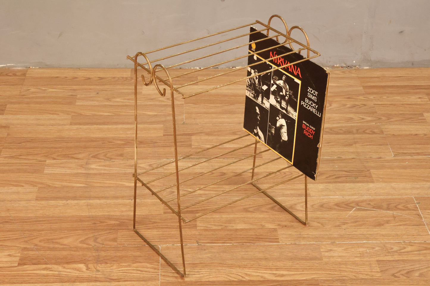 Small Gold Wire Shelf