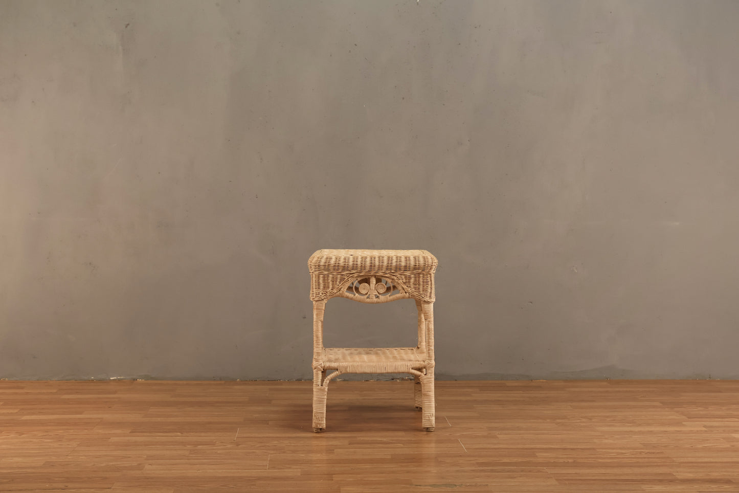 White Wicker 2-Tier Side Table