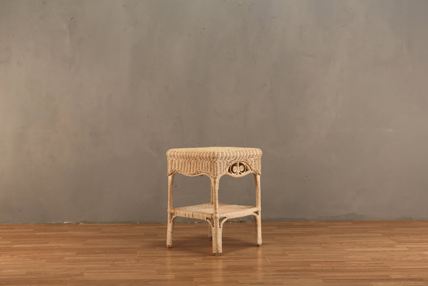 White Wicker 2-Tier Side Table