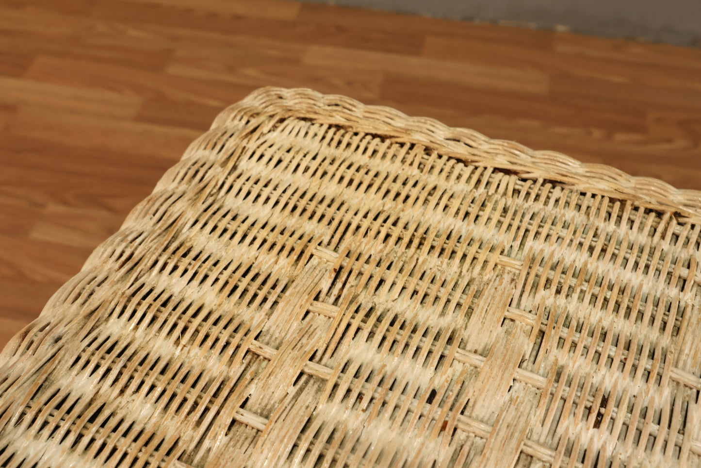 White Wicker 2-Tier Side Table