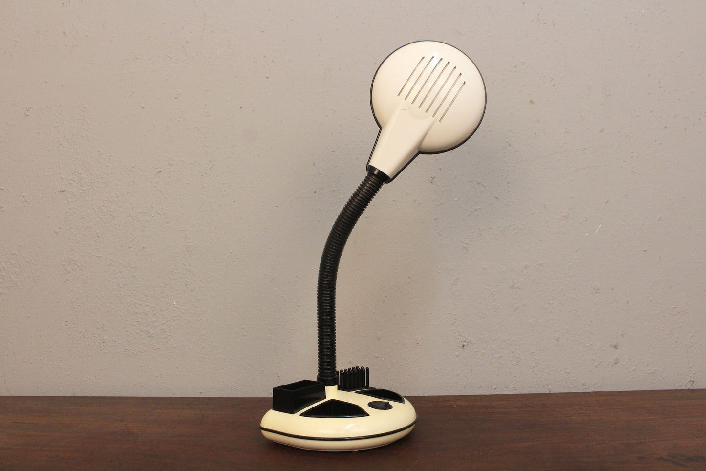 Rabbit Tanaka Y2K Desk Lamp