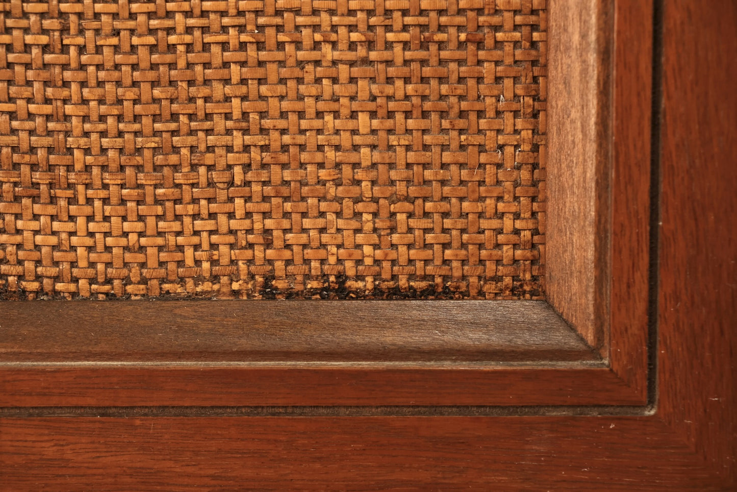 Stanley Walnut 4-Drawer Bachelor's Chest - ONLINE ONLY