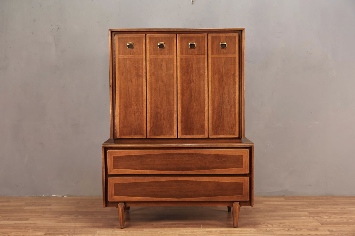 American of Martinsville 6-Drawer Bachelor's Chest