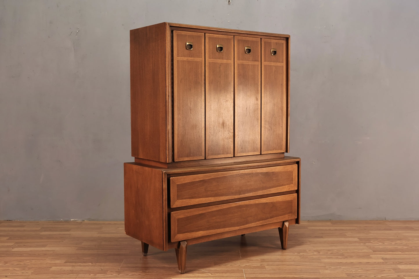 American of Martinsville 6-Drawer Bachelor's Chest