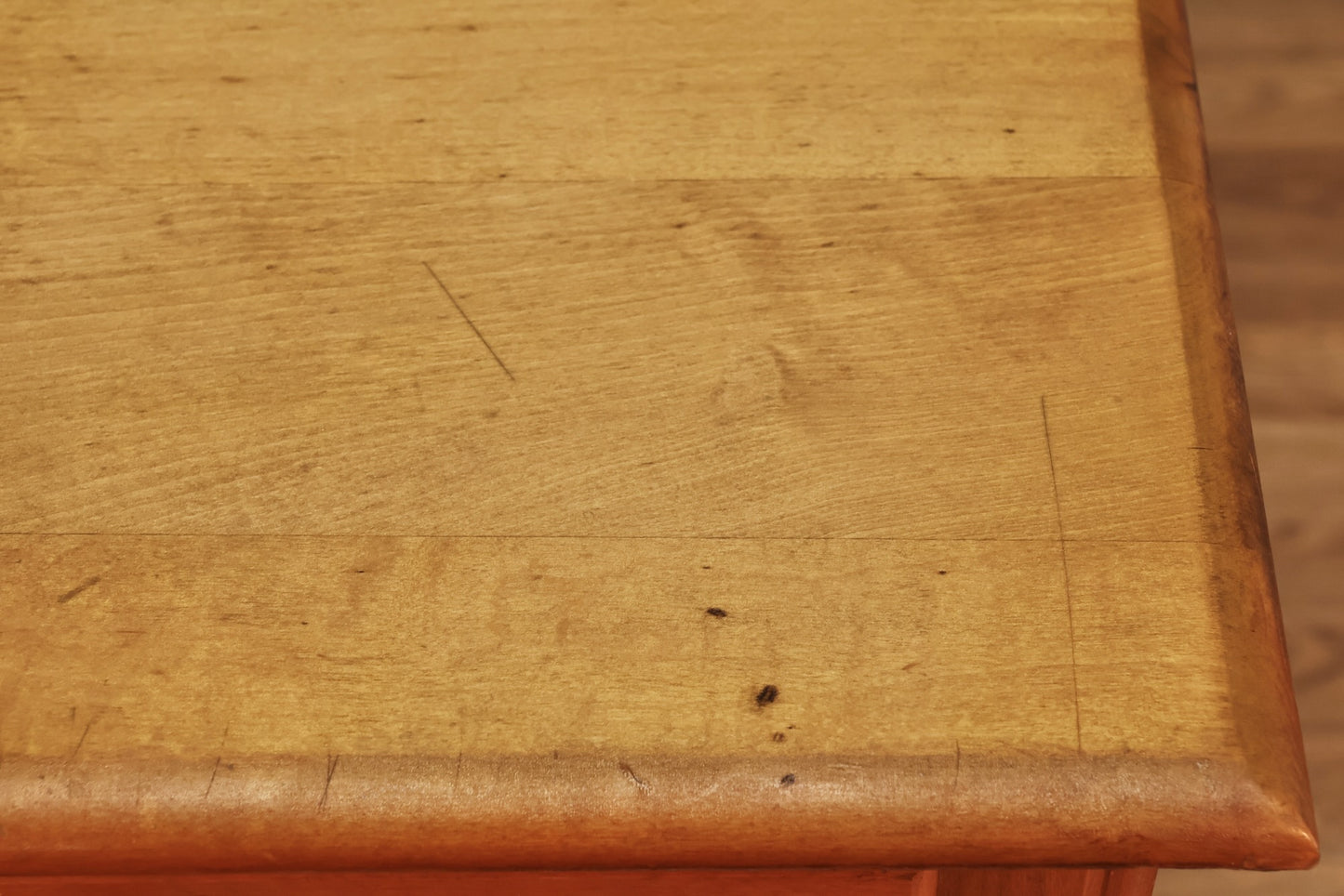 Small Country Maple 3-Drawer Dresser
