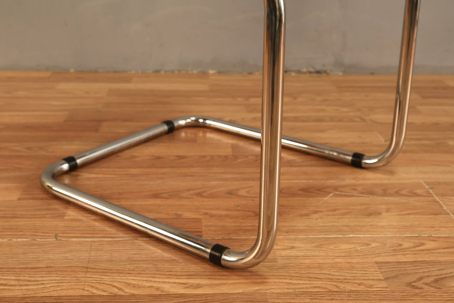 Cesca-Style Cantilever Chair U