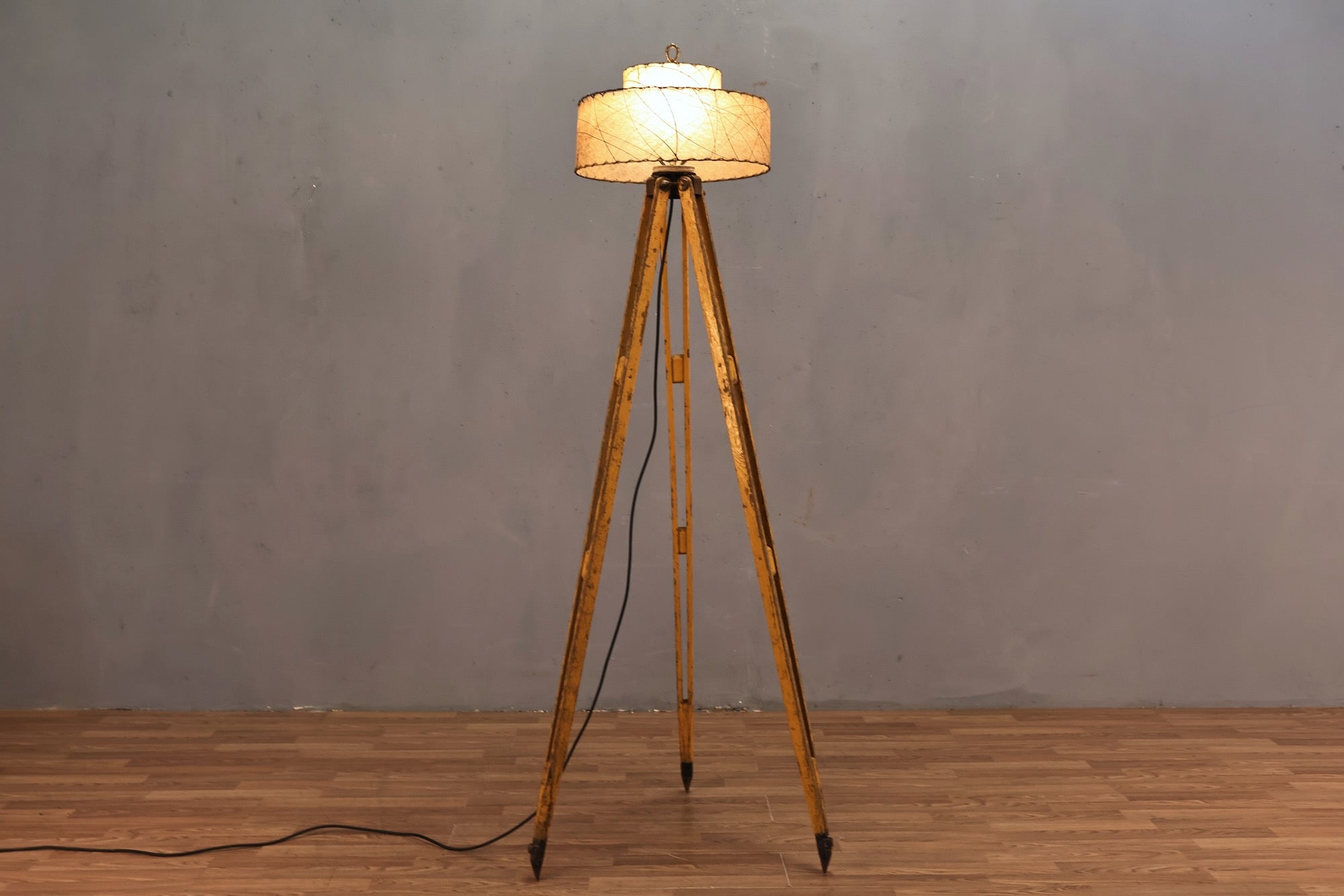 Reclaimed Surveyor's Tripod Floor Lamp – Furnish Green
