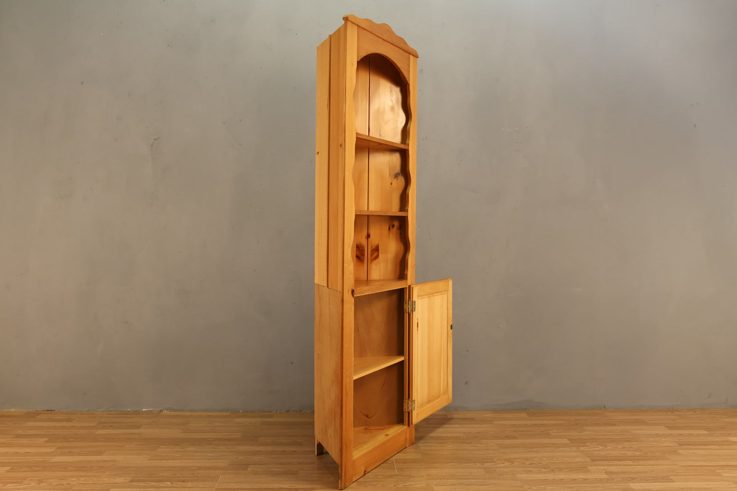 Country Pine Corner Shelf
