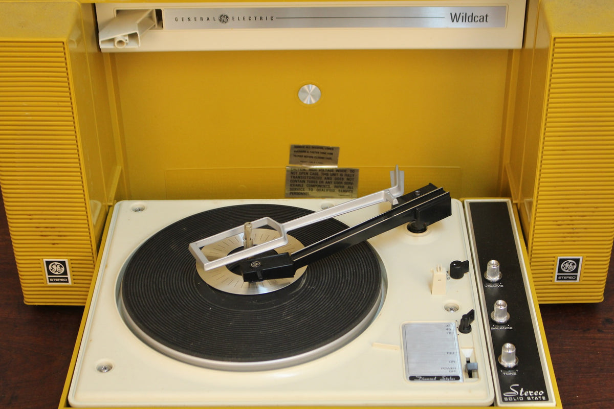 1970s Prop General Electric Wildcat Turntable