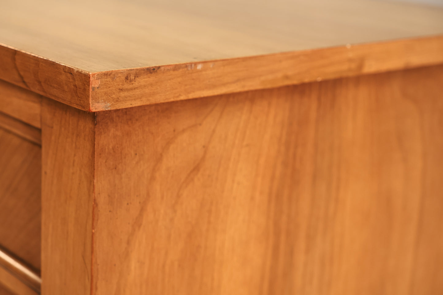Elegant Mid Century 5-Drawer Credenza