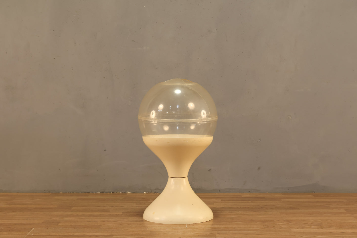 Mod 1970s Bubble Terrarium