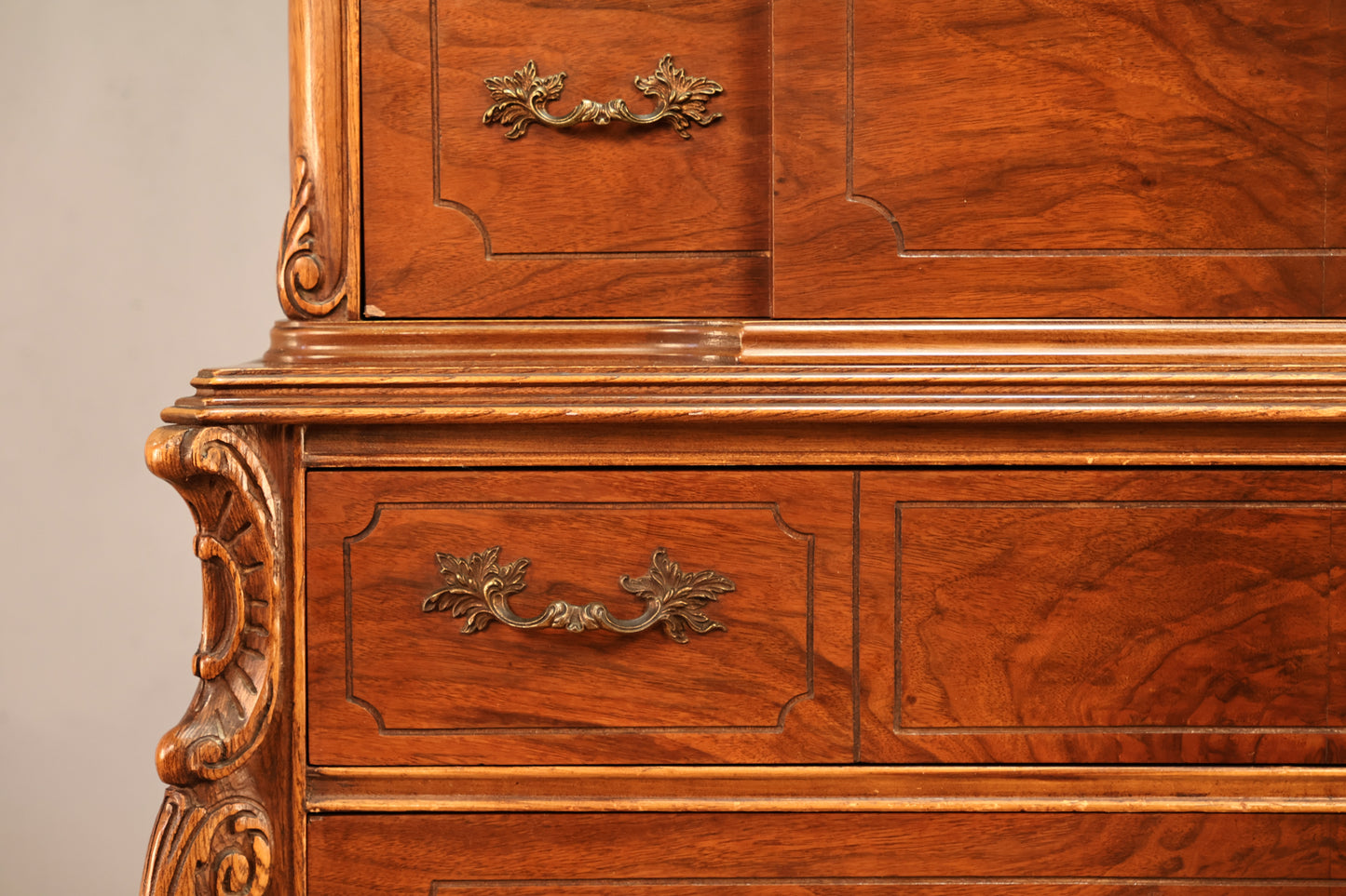 French Provincial 6-Drawer Highboy Dresser
