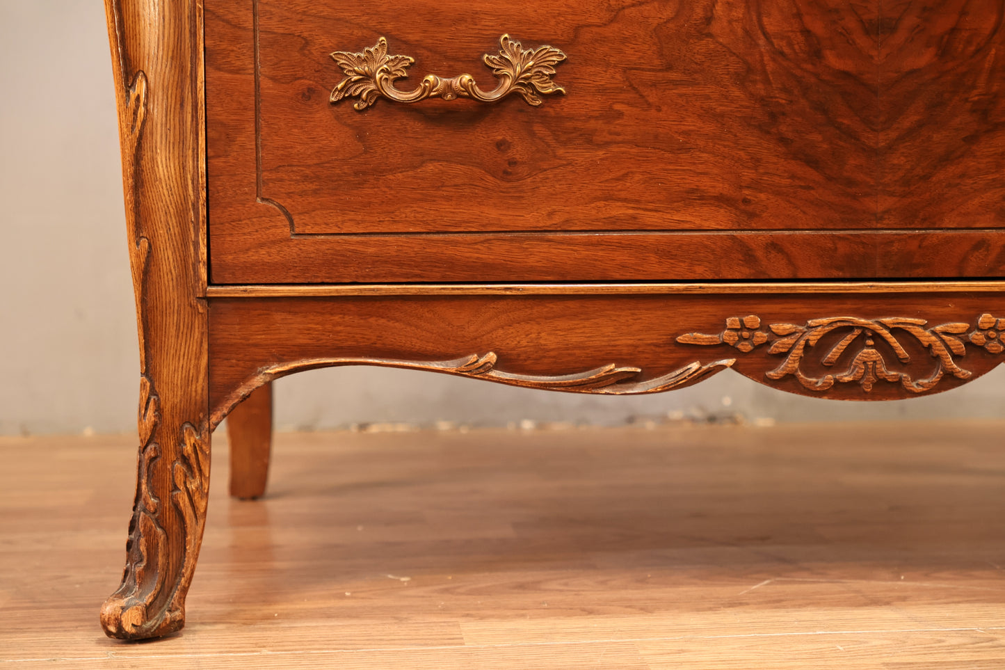 French Provincial 6-Drawer Highboy Dresser