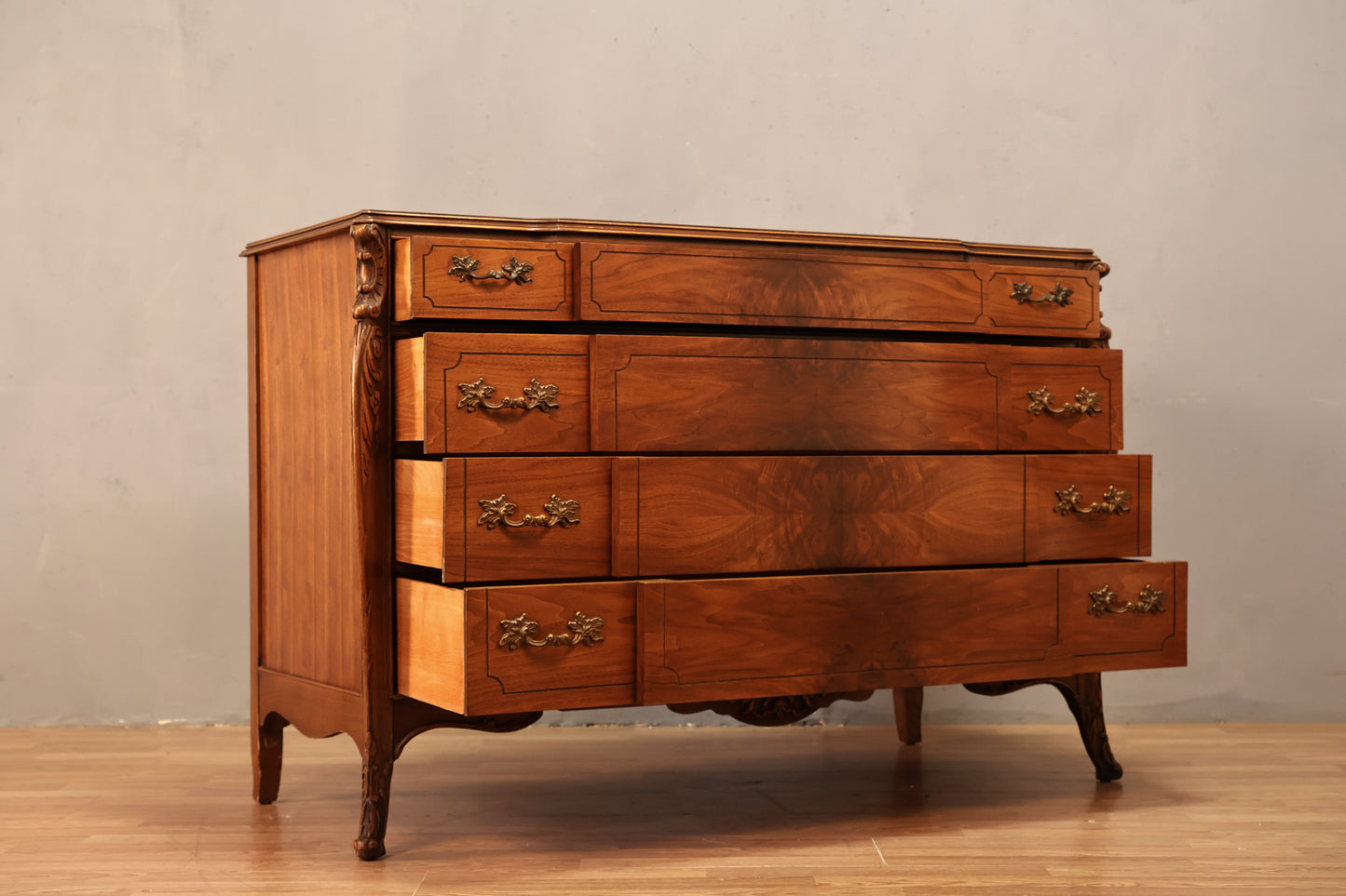 French Provincial 4-Drawer Dresser