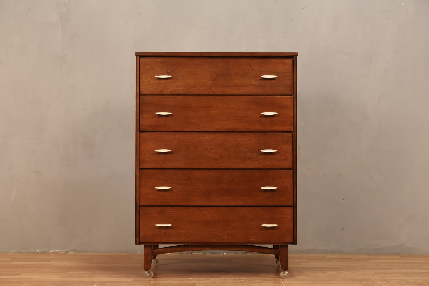 Compact Mid Century 5-Drawer Dresser