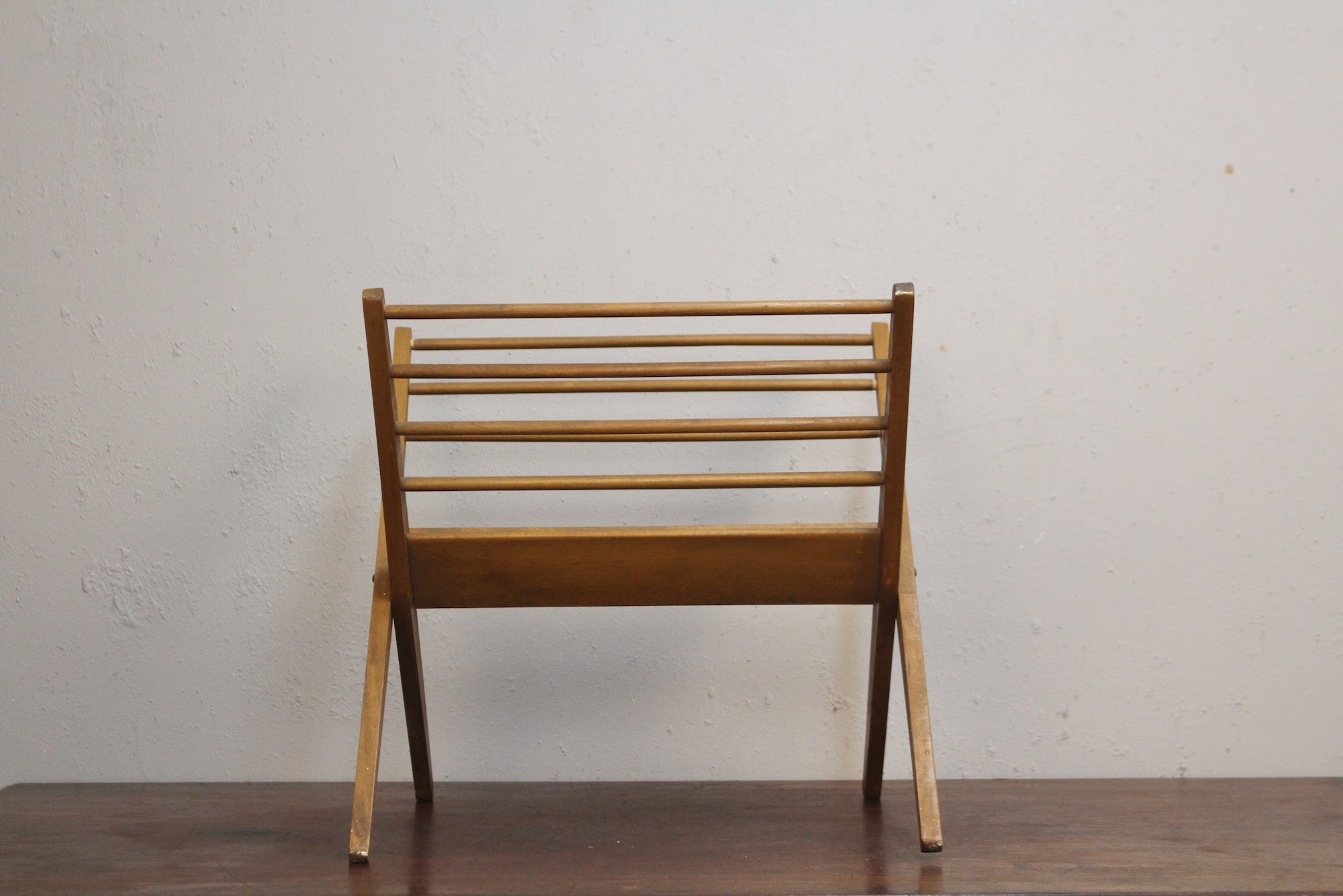 Walnut Folding Magazine Rack – Furnish Green