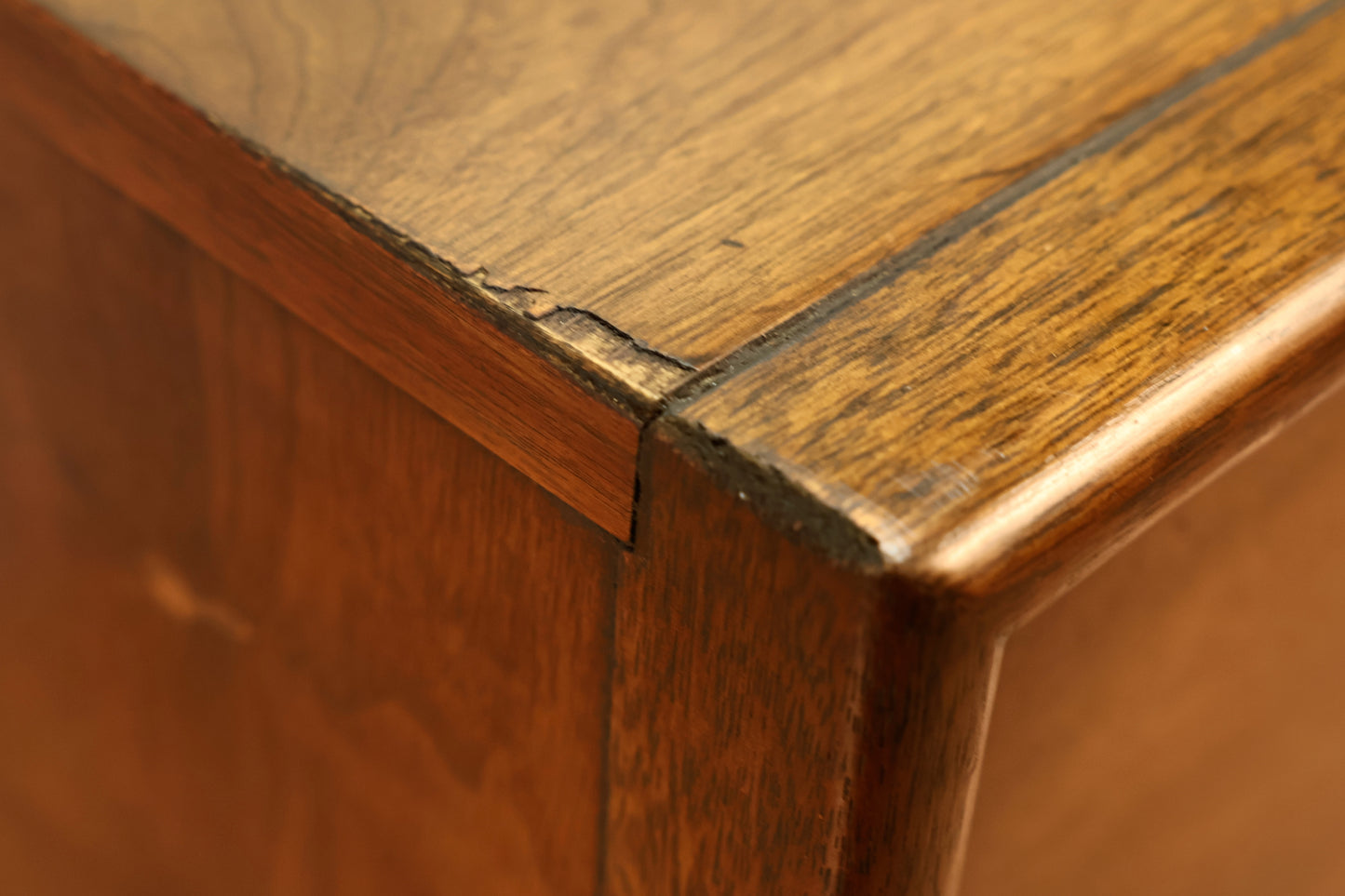 Broyhill Emphasis Deluxe Bar Cabinet