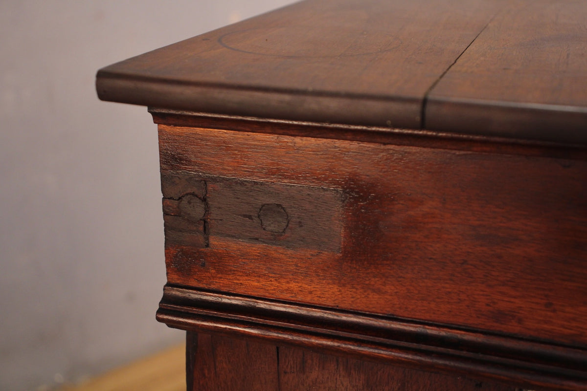 Small Antique 1-Drawer Desk