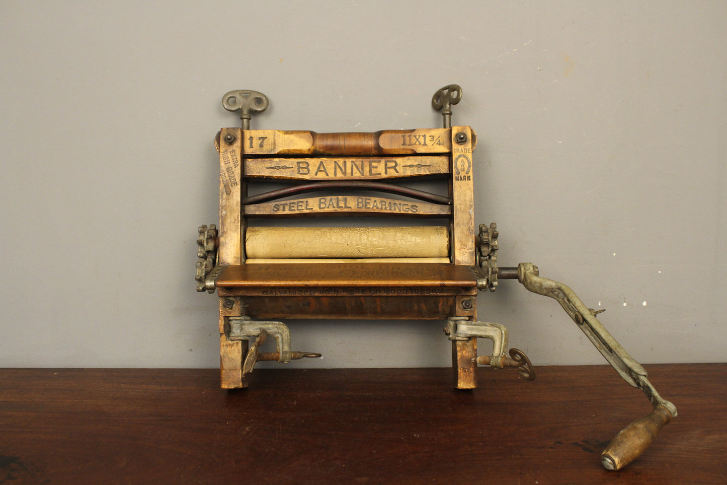 Antique Horse Shoe Brand Clothes Wringer