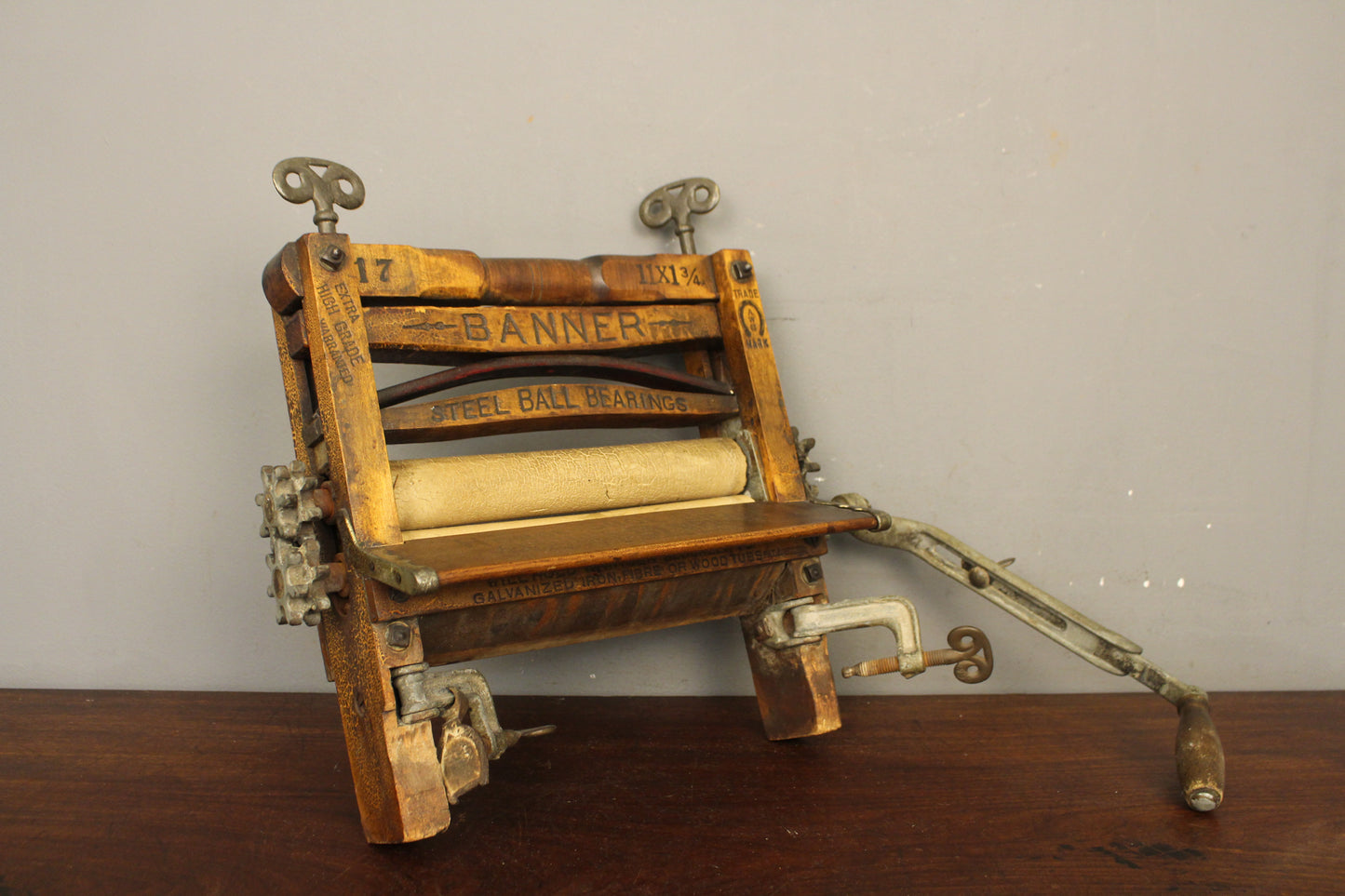 Antique Horse Shoe Brand Clothes Wringer