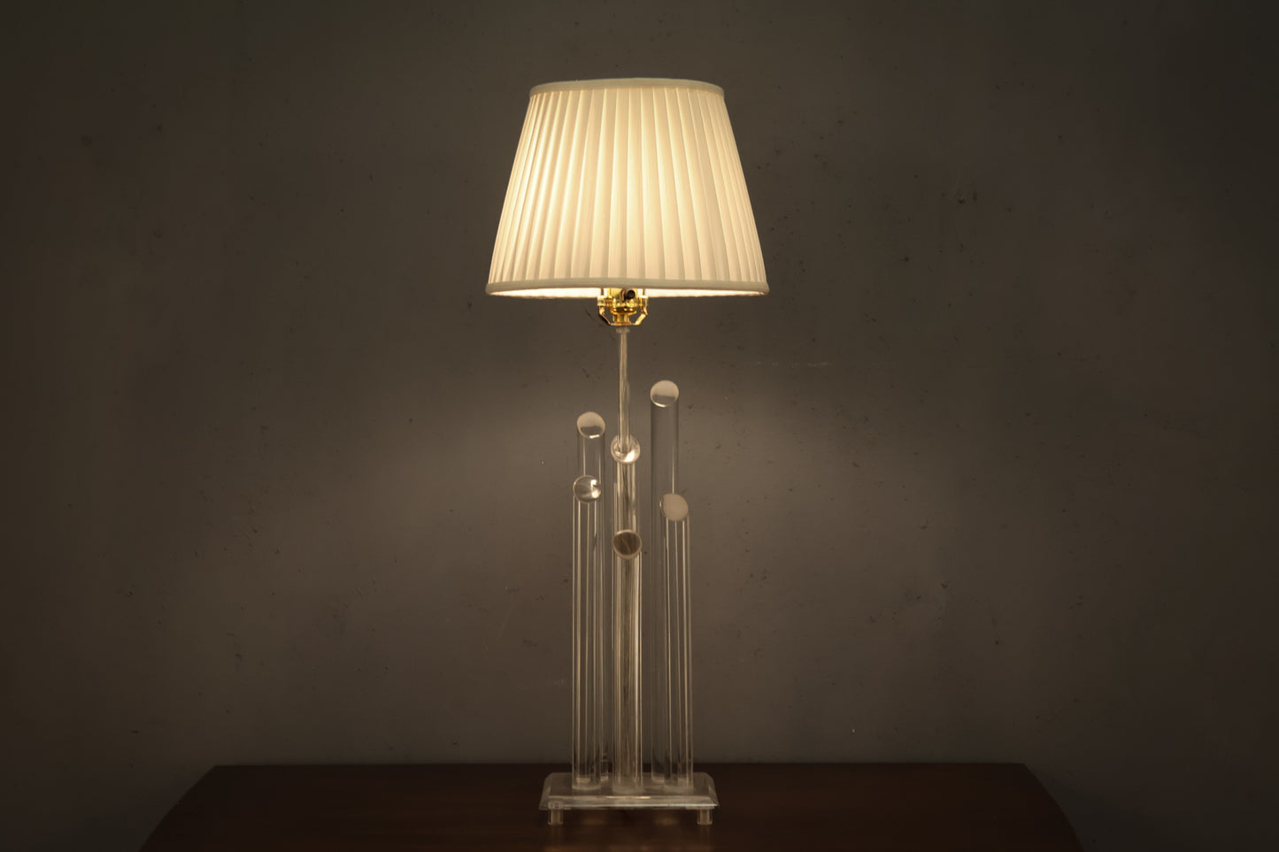 Lucite Rod Table Lamp
